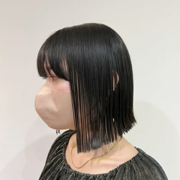 切りっぱなしボブ ブルーアッシュ