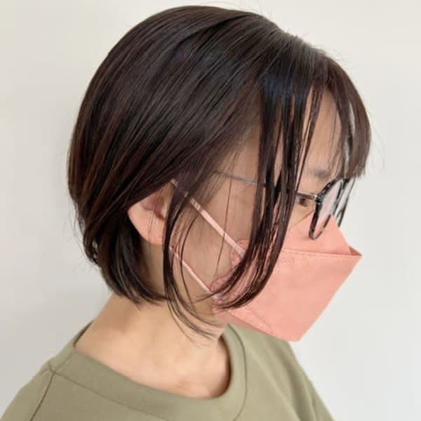 耳掛けショート グレージュカラー