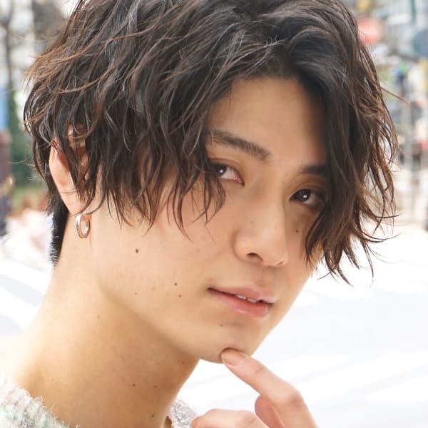 メンズヘア整形スパイラルパーマ波巻きツイストメンズパーマ髪型