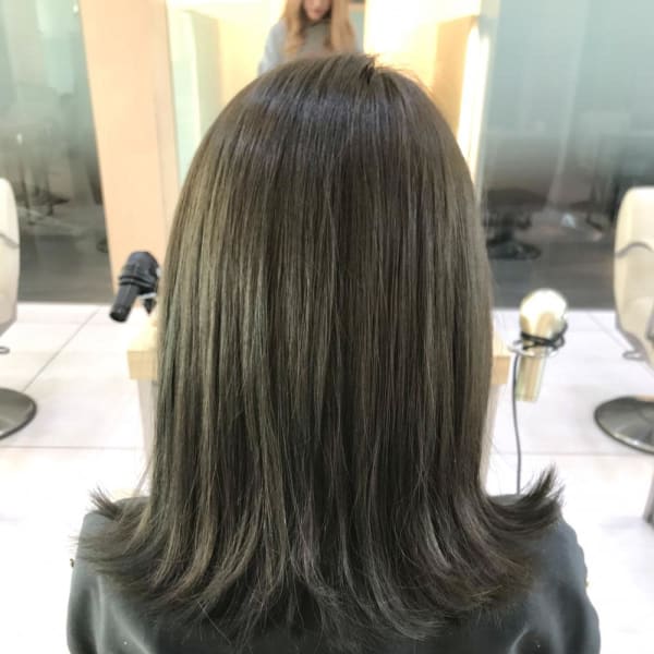 オリーブカラー