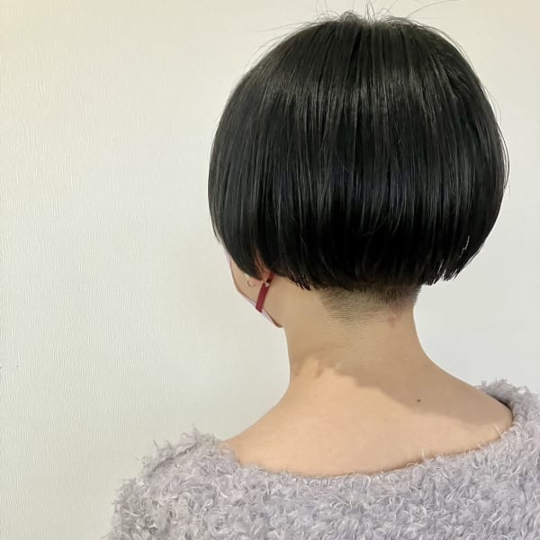 刈り上げ女子/ショート