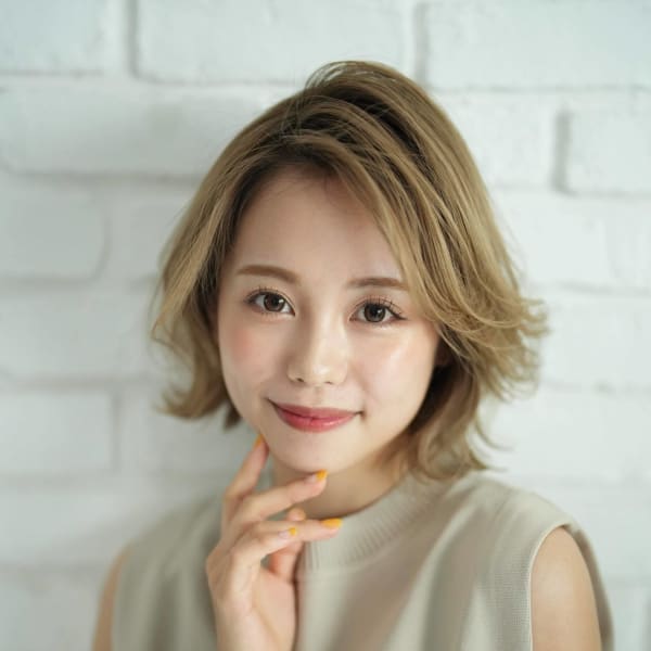 大人ショート×グレージュ