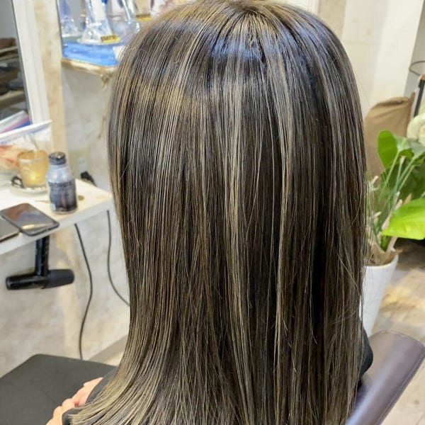 ハイライトエアタッチグレージュ/ケアブリーチ白髪改善40代