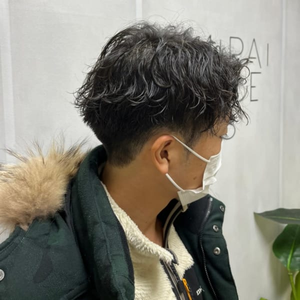 爽やかツーブロック刈り上げ束感アップバング