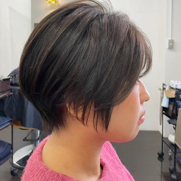 ワンレンボブ前下がりショート内巻きワンカール鎖骨ミディアム|N° deseo 吉祥寺