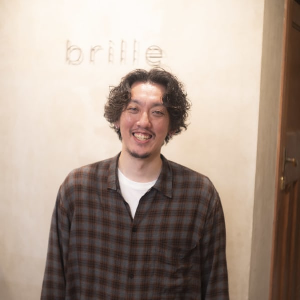 brille【ブリーエ】のスタッフ紹介。山崎 良輔