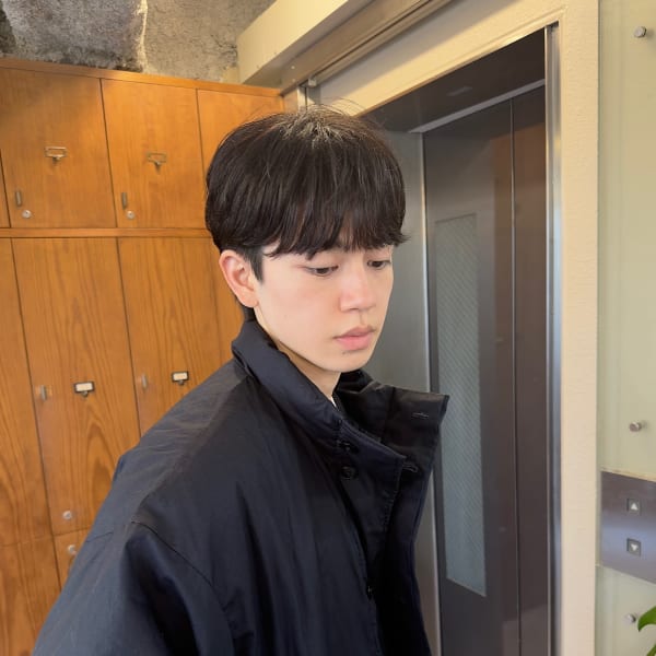 コンパクトマッシュ　毛流れパーマ|REVES