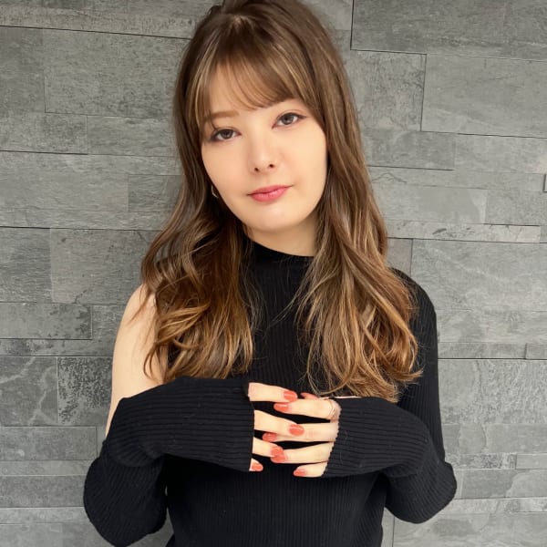 【山田】フェミニンパーマ細かめハイライトベージュy412|Maria by AFLOAT