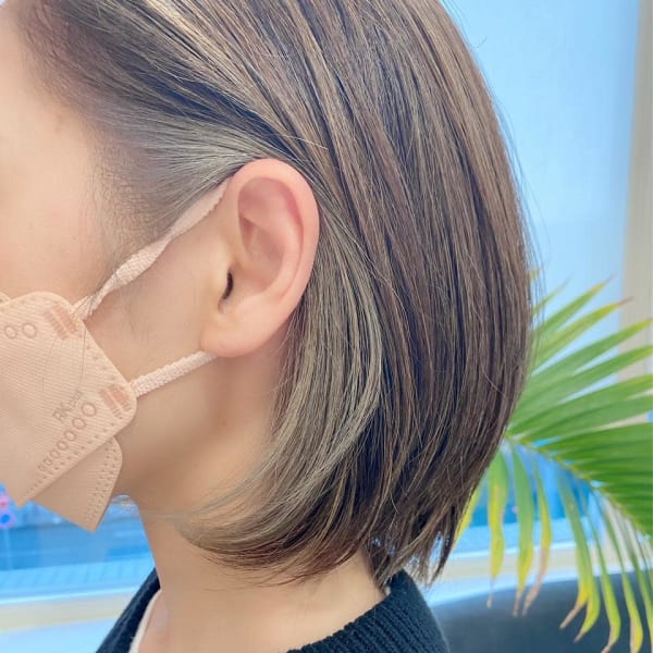 脱白髪染大人のハイライト　イヤリングカラー