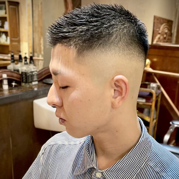 ハイスキンフェード　ボウズフェード　バズカット