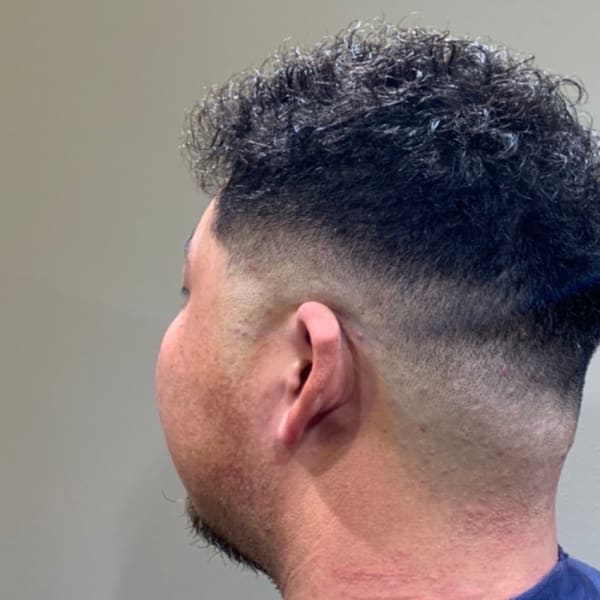 スキンフェードスタイル|men's hair salon clarens