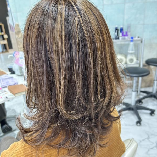 ウルフカット×ハイライト