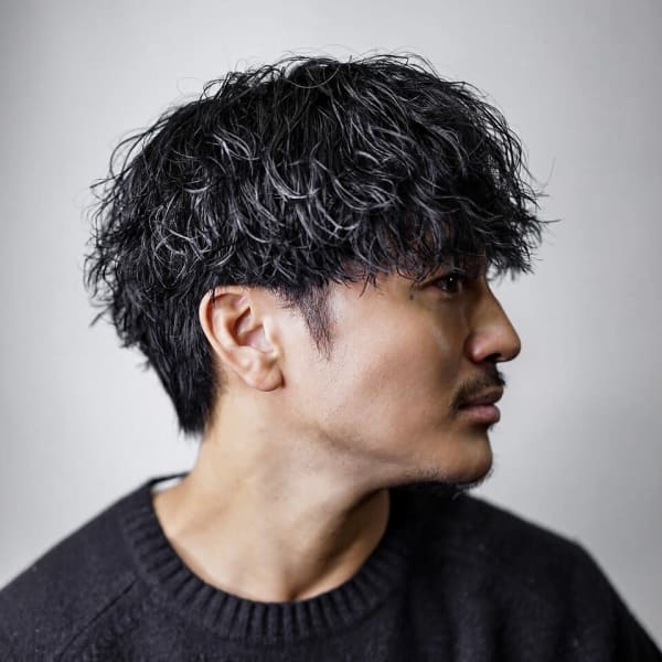 メンズヘア整形スパイラルパーマ波巻きツイストメンズパーマ髪型