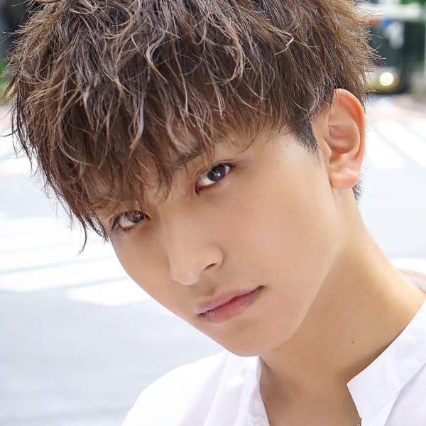 メンズヘア整形スパイラルパーマ波巻きツイストメンズパーマ髪型