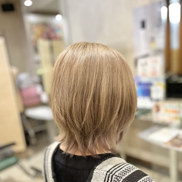 外ハネショート