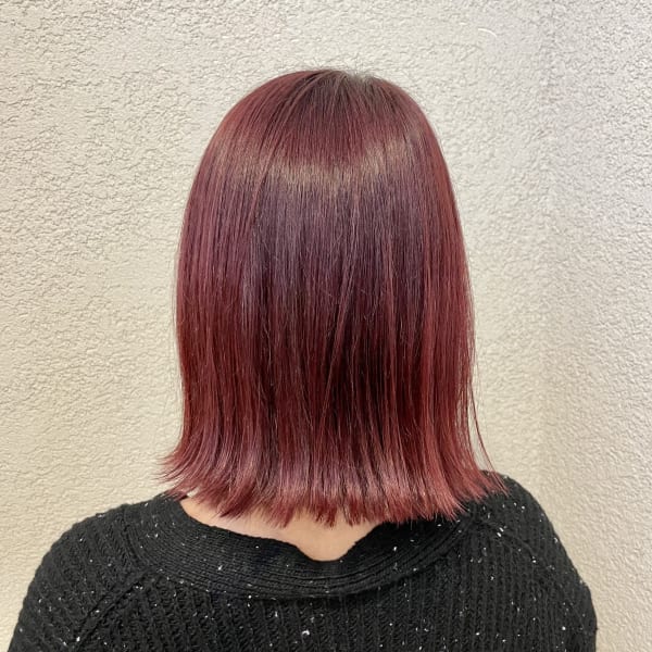 【ブリーチなし】ピンクカラー+外はねミディアム