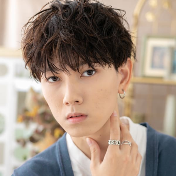 ツイストパーマモテ髪マッシュショート　寒色系カラー|COVER HAIR bliss 【カバー ヘア ブリス】川口/ららテラス川口東口駅前店