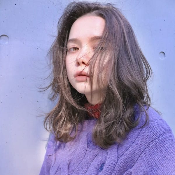 《kitin吉祥寺》透明感アッシュベージュ　ミディアムロブ