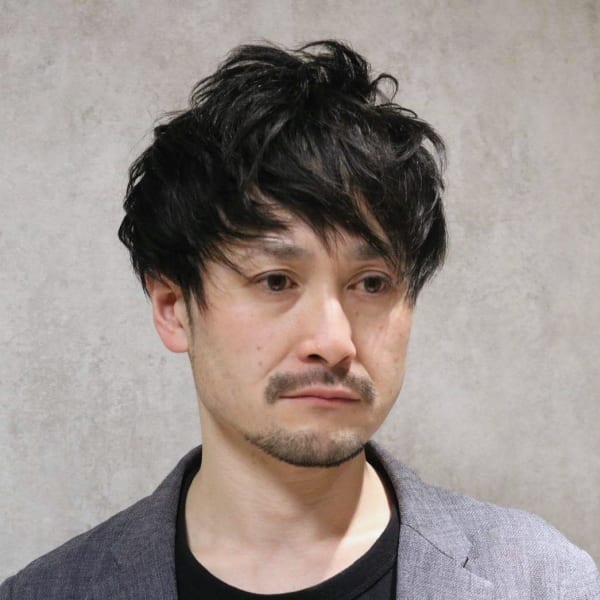 無造作パーマヘア