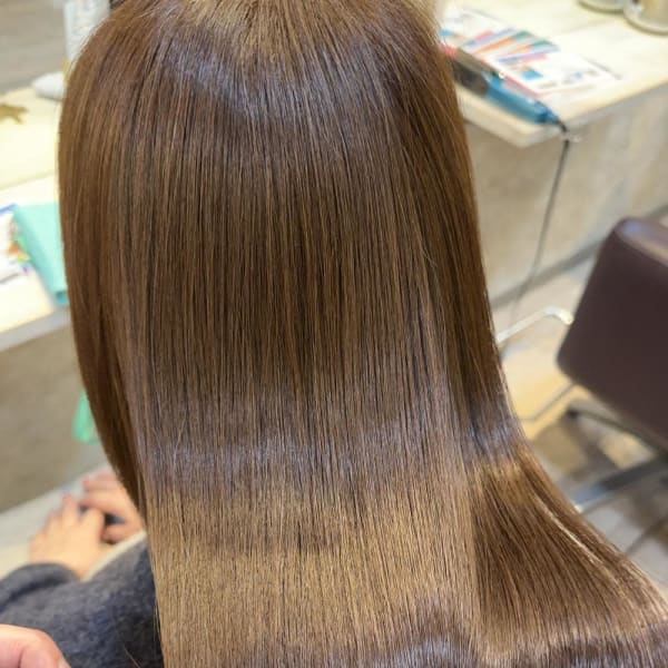 艶と手触り重視の極みカラートリートメント