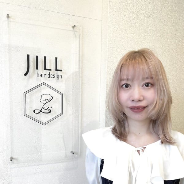 JILL Hair Design NAMBA【ジルヘアデザインナンバ】のスタッフ紹介。岡山　みき