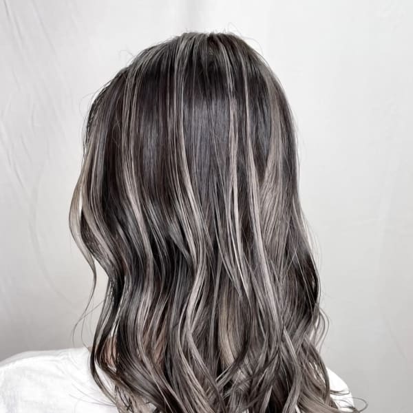 グレージュ×ハイライト|Lond partir 大宮西口