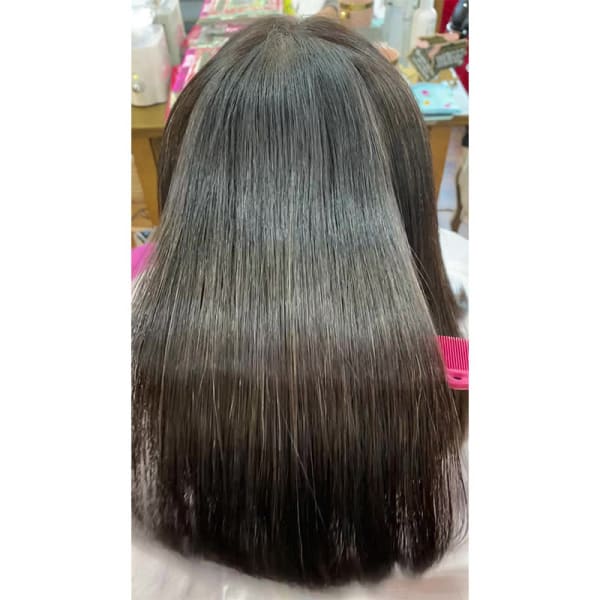 繰り返す程続くシルクの様なツヤと手触り【髪質改善シルク矯正】