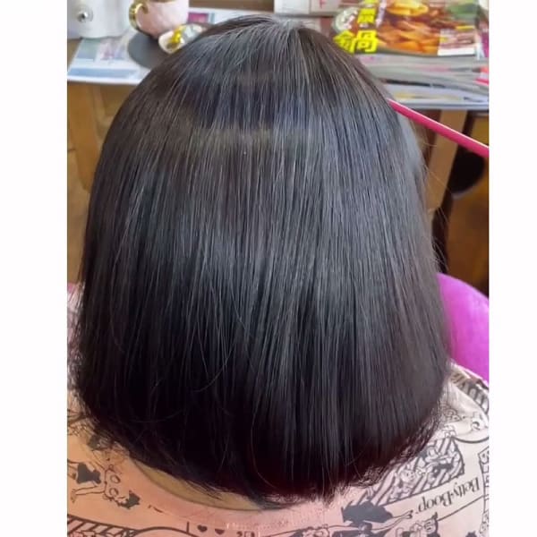 繰り返す程続くシルクの様なツヤと手触り【髪質改善シルク矯正】