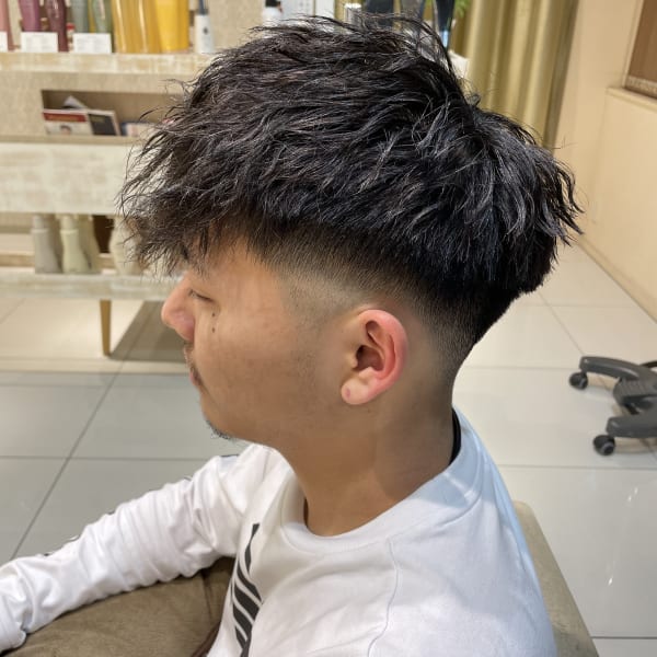 モヒカンフェードカット