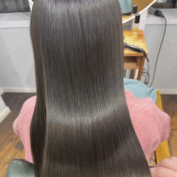 艶髪酸性縮毛矯正|髪質改善酸性縮毛矯正専門店CUORE