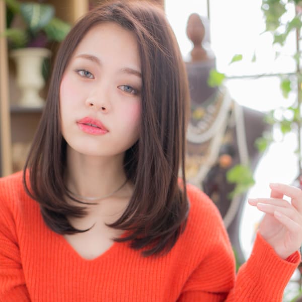 インナーカラー小顔アシンメトリーストレート スローカラー