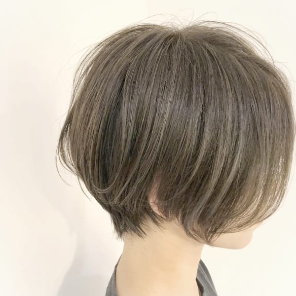 【マニッシュショート+エアタッチハイライト】アッシュ 黒岩