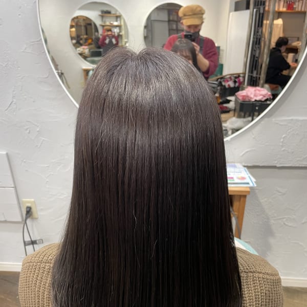 ドライヤーで乾かしただけで綺麗にサラサラにまとまる縮毛矯正