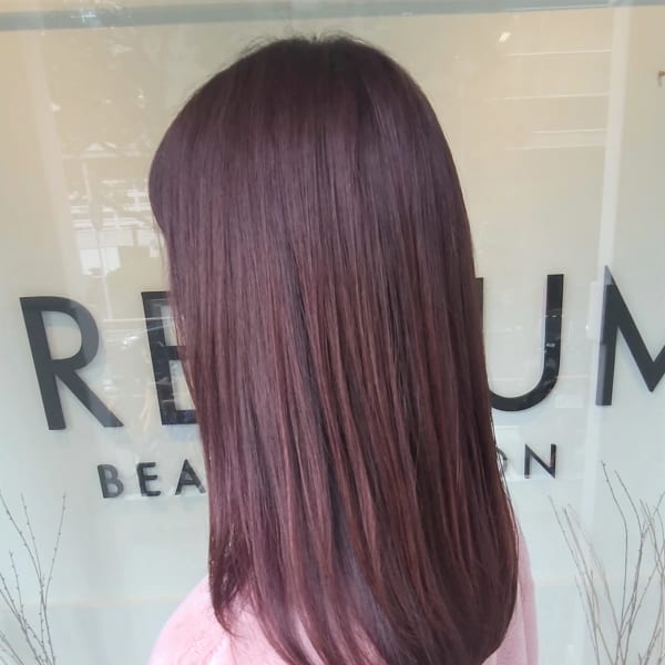 ピンクブラウンカラー×ナチュラルセミロング