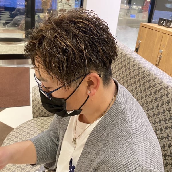 波巻きツイストスパイラルパーマセンターパートマッシュ|Reve by Lond