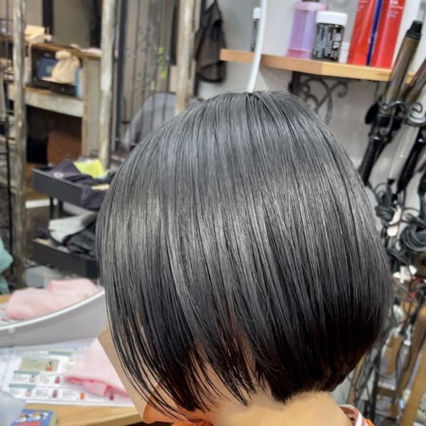 ドライヤーだけで簡単におさまるショート|髪質改善酸性縮毛矯正専門店CUORE