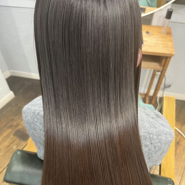 サラツヤストレート|髪質改善酸性縮毛矯正専門店CUORE