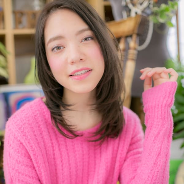 前下がり黒髪シアーグレージュ小顔ワンカール うるツヤ