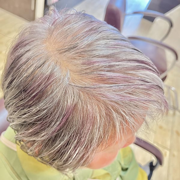 白髪の上からピンク系ハイライト＠ボブ