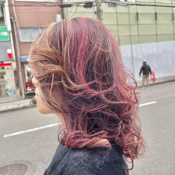 レッド、イエローのハイライトとローライトのMIX＠ミディアム