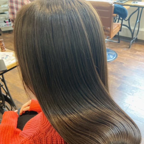 【 newi 京橋 】　酸性ストレート×ダークベージュ