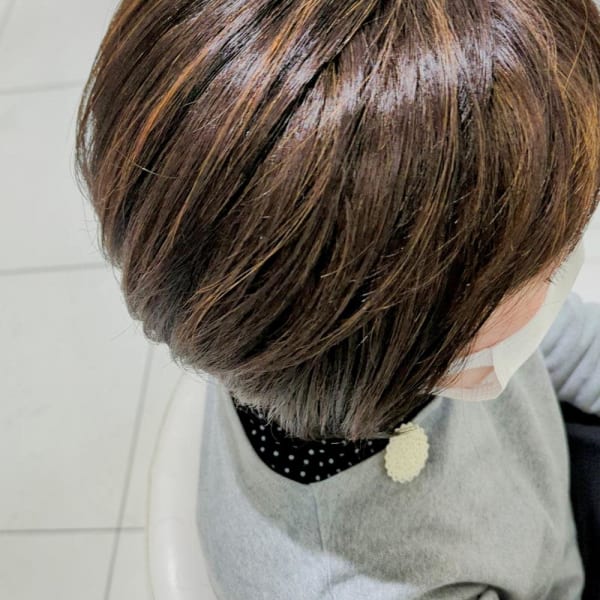 初体験♪脱白髪染めハイライトカラー×ショート【我孫子】