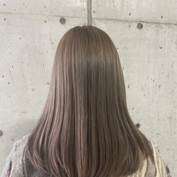 優しく女性らしいフレンチベージュ♪