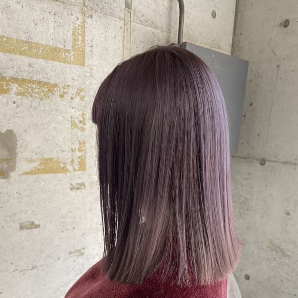 ぱつんとストレートと相性バツグン☆ハイトーンラベンダーカラー