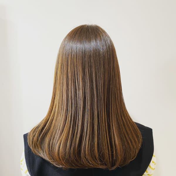 ナチュラルロング|女性専用髪質改善酸性縮毛矯正専門店LIRA