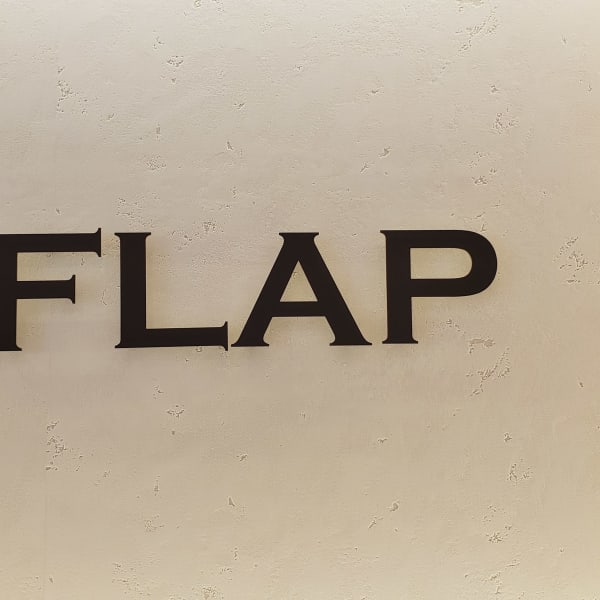 FLAP【フラップ】のスタッフ紹介。堀田　江莉香