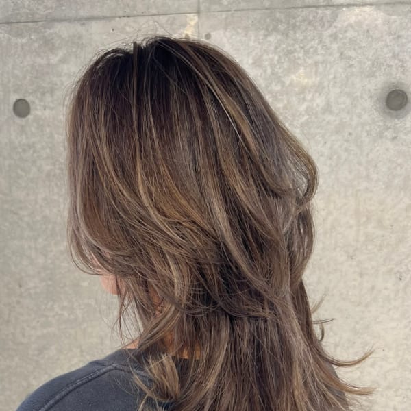 ウルフレイヤーカット ハイライトカラー