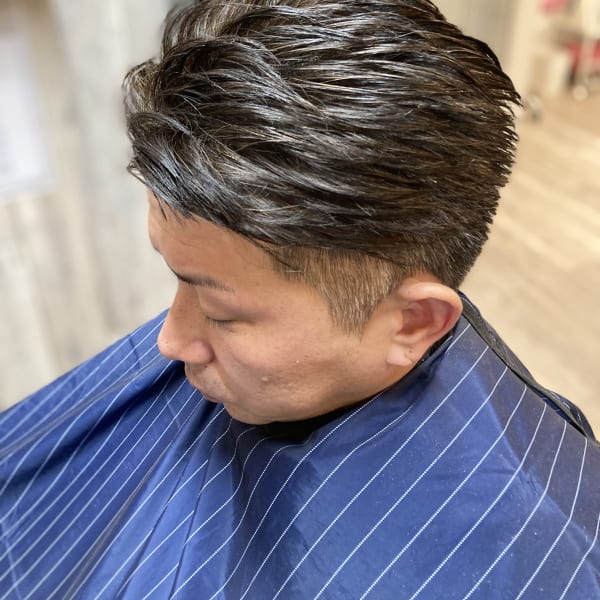 ツーブロック・ナチュラルバックスタイル