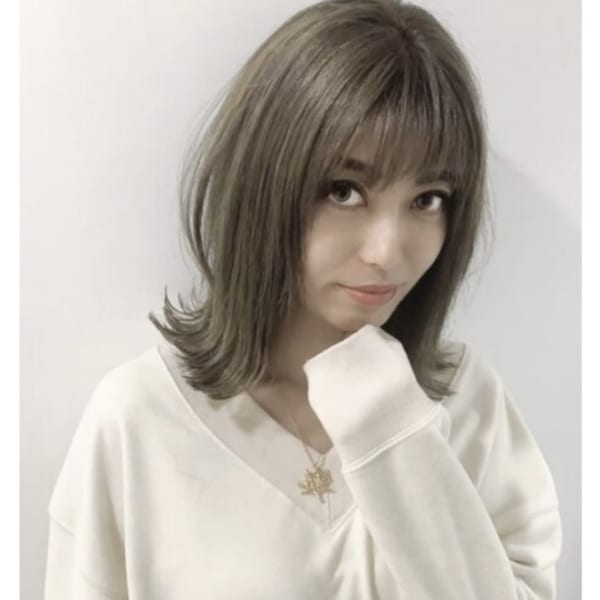 切りっぱなしニュアンス外ハネレイヤー