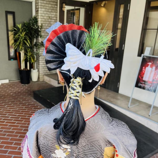 【luccica】紐アレンジ×銀箔×タイトヘア